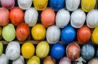 Colore dei caschi di sicurezza nei cantieri: qual è il loro significato?